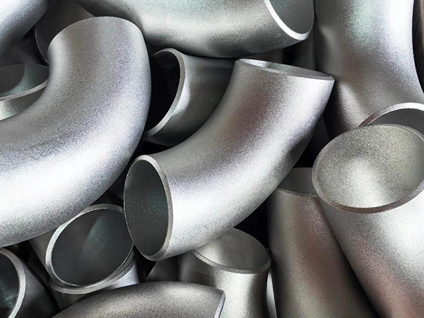 Stainless Steel Elbow is a high-performance pipe fitting designed to change the direction of fluid flow in piping systems,typically available in 45°and 90°angles.Made from corrosion-resistant stainless steel alloys,it ensures long service