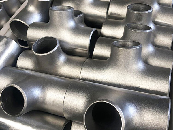 A Stainless Steel Tee is a T‑shaped pipe fitting made from corrosion‑resistant stainless steel alloys,designed to form a branch connection or merge three lines in piping systems that require hygiene,durability,and resistance to rust and